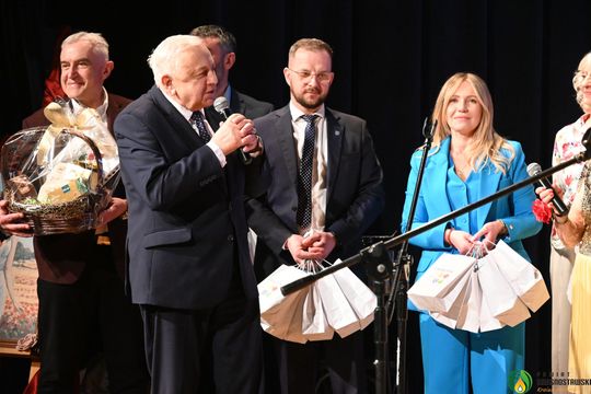 Krasnostawscy seniorzy znów zachwycili na scenie [GALERIA ZDJĘĆ] 