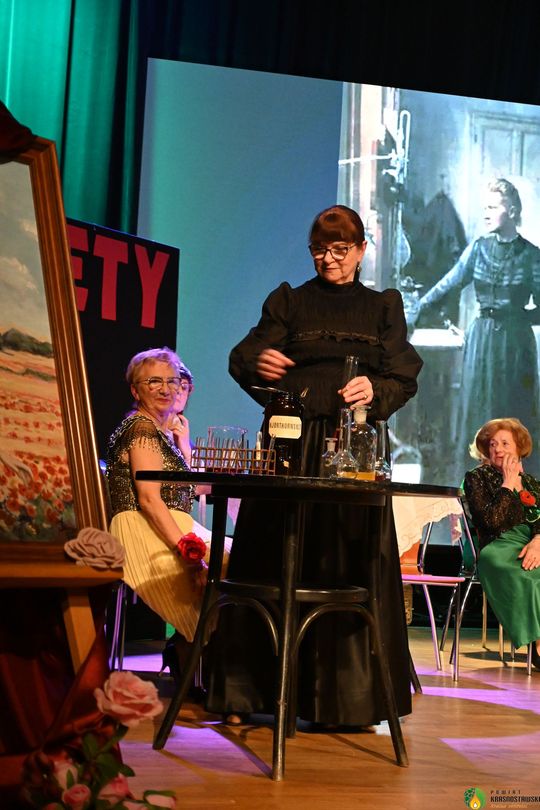 Krasnostawscy seniorzy znów zachwycili na scenie [GALERIA ZDJĘĆ] 