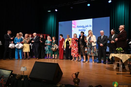 Krasnostawscy seniorzy znów zachwycili na scenie [GALERIA ZDJĘĆ] 