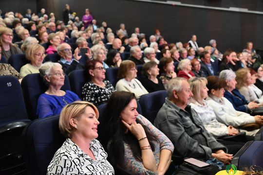 Krasnostawscy seniorzy znów zachwycili na scenie [GALERIA ZDJĘĆ] 