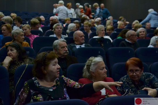 Krasnostawscy seniorzy znów zachwycili na scenie [GALERIA ZDJĘĆ] 