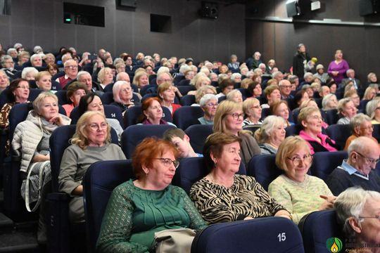 Krasnostawscy seniorzy znów zachwycili na scenie [GALERIA ZDJĘĆ] 