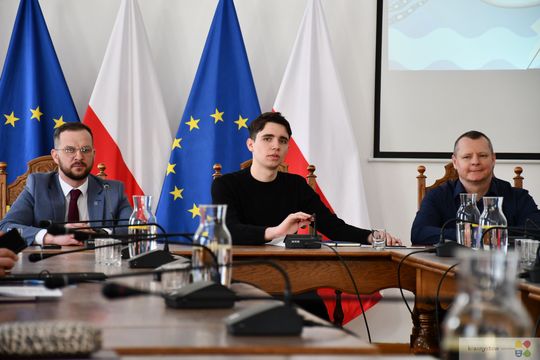 Młodzieżowa Rada Miasta o hejcie w sieci i opiece nad zwierzętami [GALERIA ZDJĘĆ] 
