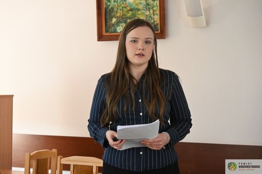 Pow. krasnostawski. Młodzież mówi o presji internetu. Spotkanie z laureatką Olimpiady Zdrowia PCK [GALERIA ZDJĘĆ]