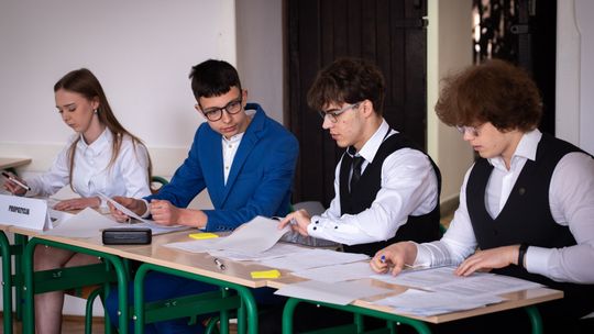 Szkolny Turniej Debat Oksfordzkich w I LO w Chełmie [ZDJĘCIA]