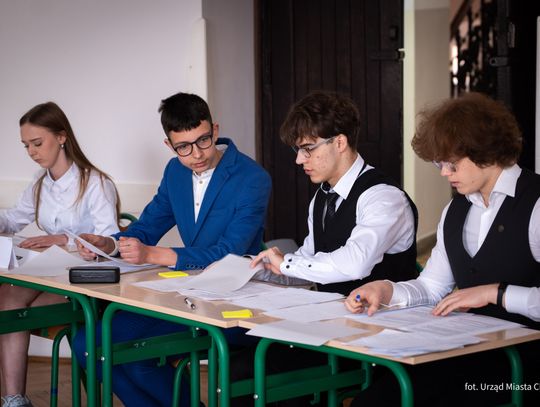 Szkolny Turniej Debat Oksfordzkich w I LO w Chełmie [ZDJĘCIA]