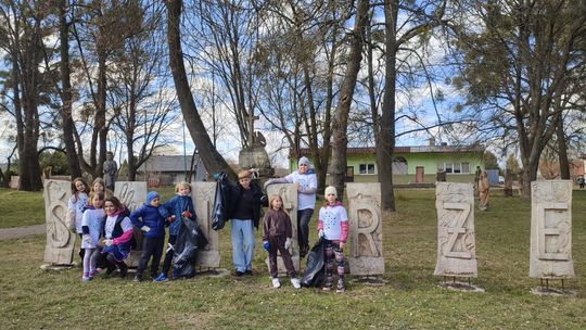 "Czysta rzeka" w Świerżach. Mieszkańcy posprzątali okolice Bugu [GALERIA ZDJĘĆ]