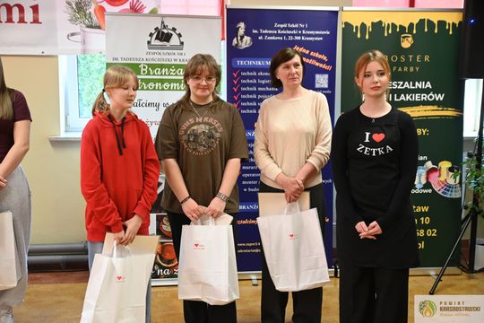 Krasnystaw. „Gotowanie z VIP-ami”. Kulinarna rywalizacja [GALERIA ZDJĘĆ]