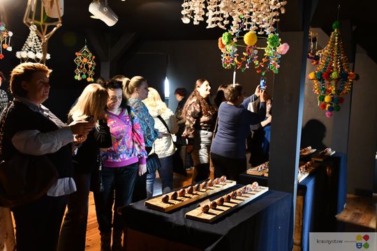 Sztuka ludowa w Krasnymstawie. „Kraski i pająki” w muzeum [GALERIA ZDJĘĆ] 