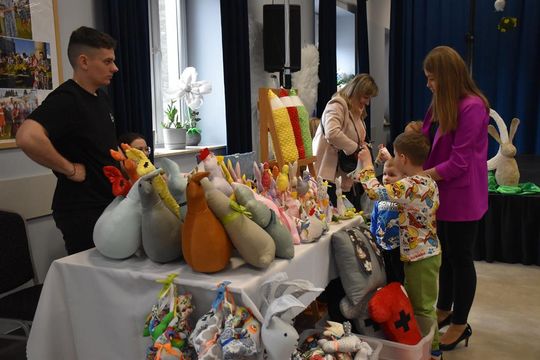 Kiermasz Wielkanocny w Fajsławicach przyciągnął tłumy [GALERIA ZDJĘĆ] 
