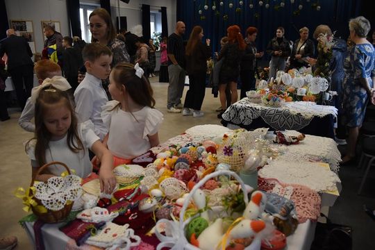 Kiermasz Wielkanocny w Fajsławicach przyciągnął tłumy [GALERIA ZDJĘĆ] 