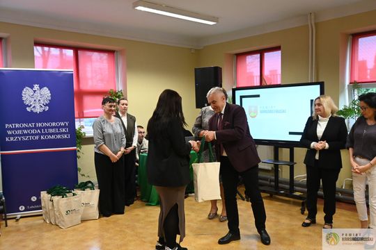 Pow.krasnostawski. Zobacz więcej niż ekran. Uczniowie sprawdzili wiedzę o zdrowiu psychicznym [GALERIA ZDJĘĆ] 