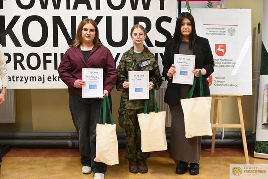 Pow.krasnostawski. Zobacz więcej niż ekran. Uczniowie sprawdzili wiedzę o zdrowiu psychicznym [GALERIA ZDJĘĆ] 