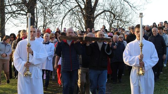 Droga Krzyżowa w Sanktuarium Matki Bożej Chełmskiej Parafia Narodzenia NMP w Chełmie [ZDJĘCIA]