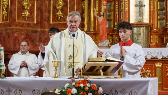 Niedziela Zmartwychwstania Pańskiego w Parafii Św. Franciszka Ksawerego w Krasnymstawie [GARLERIA ZDJĘĆ]