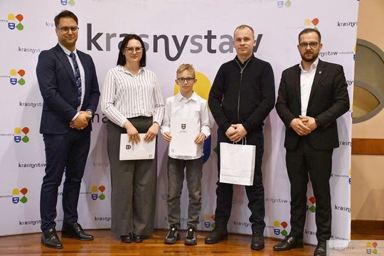 Krasnystaw nagradza sportową młodzież. Rekordowa liczba stypendiów [GALERIA ZDJĘĆ] 
