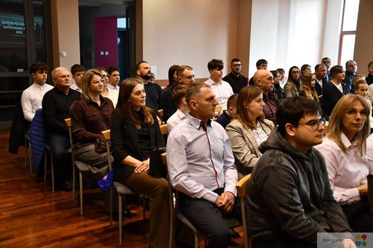 Krasnystaw nagradza sportową młodzież. Rekordowa liczba stypendiów [GALERIA ZDJĘĆ] 