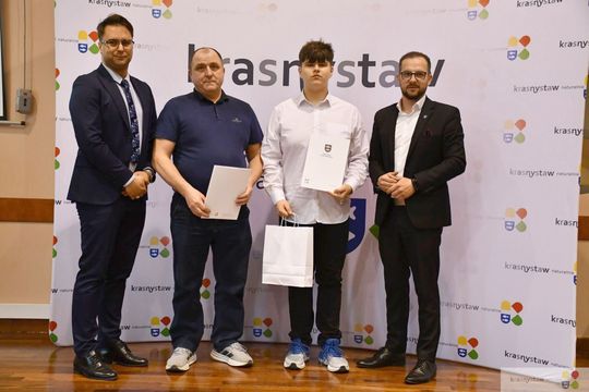 Krasnystaw nagradza sportową młodzież. Rekordowa liczba stypendiów [GALERIA ZDJĘĆ] 