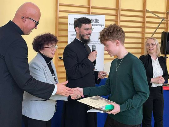 Gm. Siennica Różana. Wiedza warta finału. Szymon Dubicki wśród najlepszych w kraju [GALERIA ZDJĘĆ] 