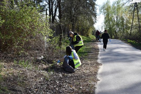 Gm. Fajsławice. „Z czystej Woli” – gdy wieś sprząta razem, zmienia się coś więcej niż krajobraz [GALERIA ZDJĘĆ] 
