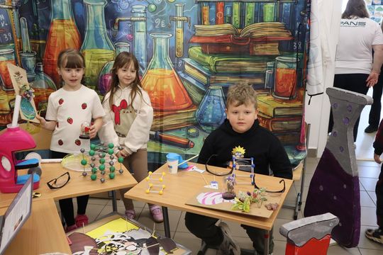 Gm. Sawin. Piknik pod hasłem „Dzień Naukowca w Bukowie Wielkiej – Barwy Nauki” za nami [GALERIA ZDJĘĆ]