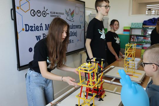 Gm. Sawin. Piknik pod hasłem „Dzień Naukowca w Bukowie Wielkiej – Barwy Nauki” za nami [GALERIA ZDJĘĆ]