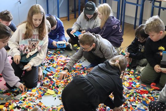 Gm. Sawin. Piknik pod hasłem „Dzień Naukowca w Bukowie Wielkiej – Barwy Nauki” za nami [GALERIA ZDJĘĆ]