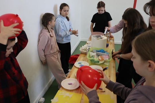 Gm. Sawin. Piknik pod hasłem „Dzień Naukowca w Bukowie Wielkiej – Barwy Nauki” za nami [GALERIA ZDJĘĆ]