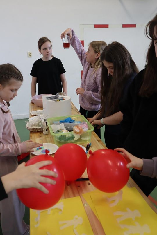 Gm. Sawin. Piknik pod hasłem „Dzień Naukowca w Bukowie Wielkiej – Barwy Nauki” za nami [GALERIA ZDJĘĆ]
