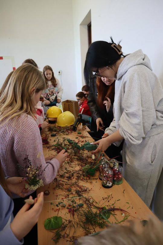 Gm. Sawin. Piknik pod hasłem „Dzień Naukowca w Bukowie Wielkiej – Barwy Nauki” za nami [GALERIA ZDJĘĆ]