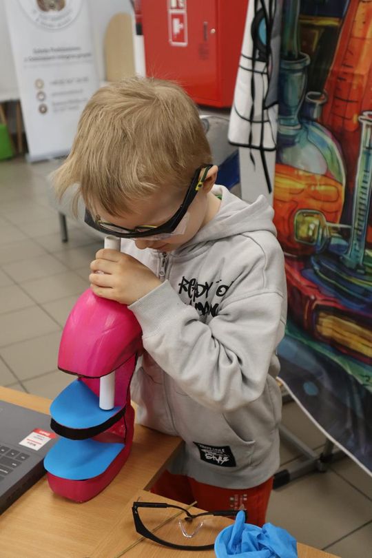 Gm. Sawin. Piknik pod hasłem „Dzień Naukowca w Bukowie Wielkiej – Barwy Nauki” za nami [GALERIA ZDJĘĆ]