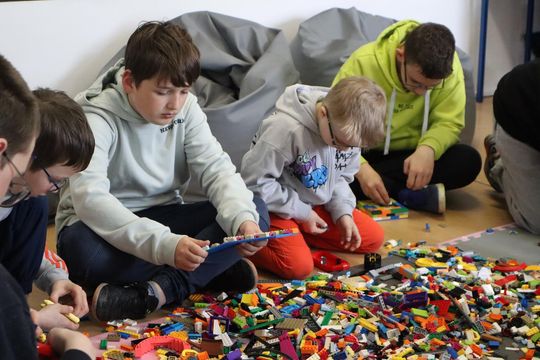 Gm. Sawin. Piknik pod hasłem „Dzień Naukowca w Bukowie Wielkiej – Barwy Nauki” za nami [GALERIA ZDJĘĆ]