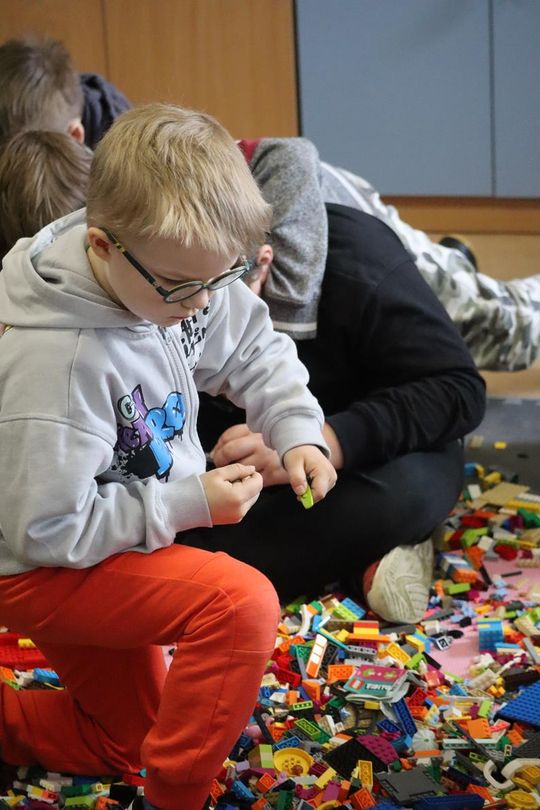 Gm. Sawin. Piknik pod hasłem „Dzień Naukowca w Bukowie Wielkiej – Barwy Nauki” za nami [GALERIA ZDJĘĆ]