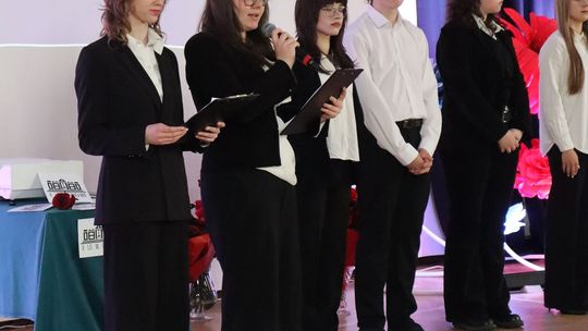 Zakończenie roku szkolnego klas maturalnych w II Liceum Ogólnokształcącym w Chełmie [GALERIA ZDJĘĆ]