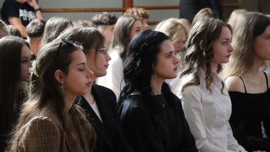 Zakończenie roku szkolnego klas maturalnych w II Liceum Ogólnokształcącym w Chełmie [GALERIA ZDJĘĆ]