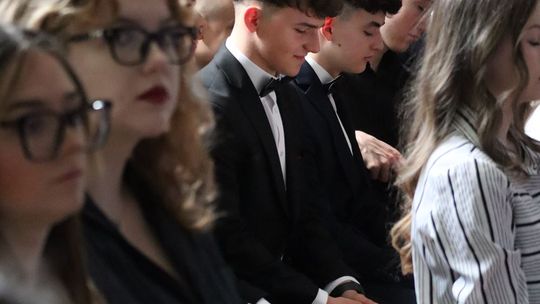 Zakończenie roku szkolnego klas maturalnych w II Liceum Ogólnokształcącym w Chełmie [GALERIA ZDJĘĆ]