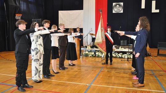 Uroczyste zakończenie roku szkolnego klas IV I Liceum Ogólnokształcącego w Chełmie [GALERIA ZDJĘĆ]