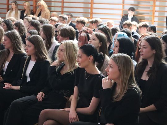Zakończenie roku szkolnego klas maturalnych w II Liceum Ogólnokształcącym w Chełmie [GALERIA ZDJĘĆ]