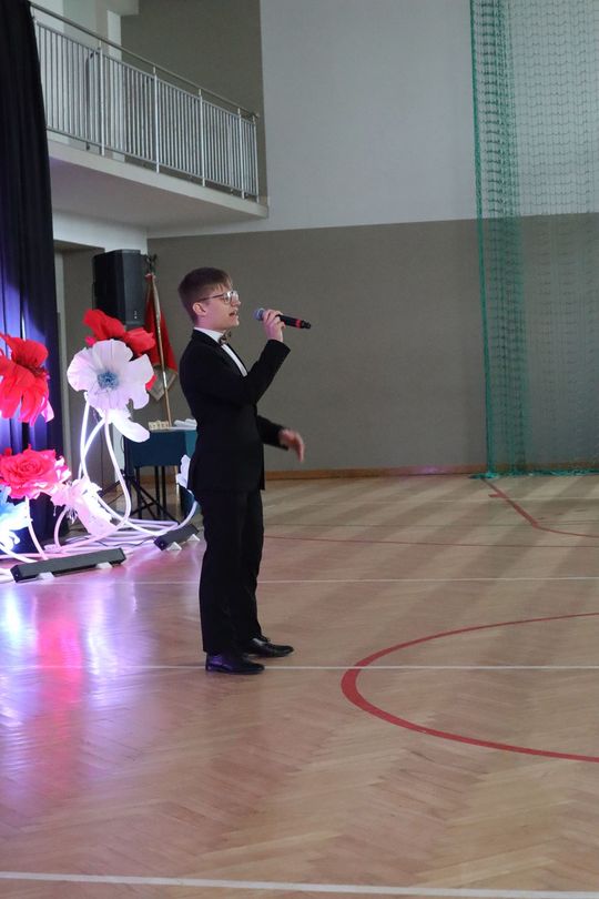 Zakończenie roku szkolnego klas maturalnych w II Liceum Ogólnokształcącym w Chełmie [GALERIA ZDJĘĆ]