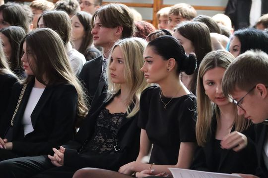 Zakończenie roku szkolnego klas maturalnych w II Liceum Ogólnokształcącym w Chełmie [GALERIA ZDJĘĆ]