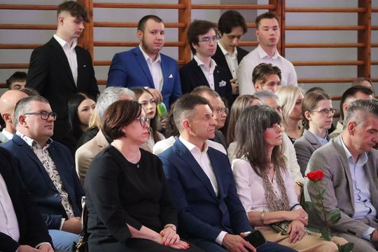 Zakończenie roku szkolnego klas maturalnych w II Liceum Ogólnokształcącym w Chełmie [GALERIA ZDJĘĆ]