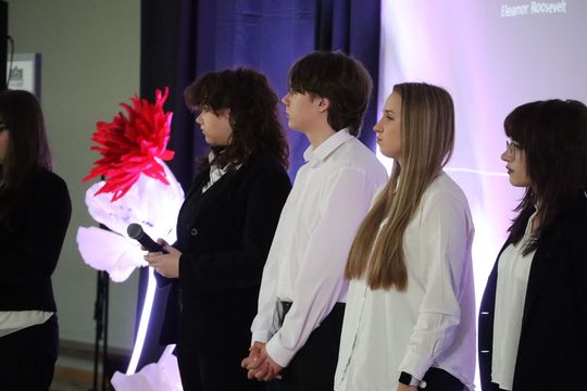 Zakończenie roku szkolnego klas maturalnych w II Liceum Ogólnokształcącym w Chełmie [GALERIA ZDJĘĆ]