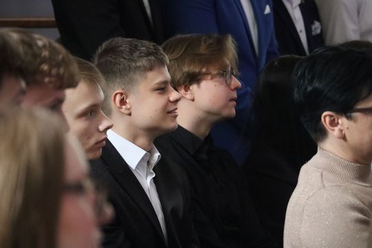 Zakończenie roku szkolnego klas maturalnych w II Liceum Ogólnokształcącym w Chełmie [GALERIA ZDJĘĆ]