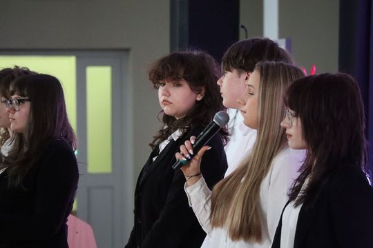 Zakończenie roku szkolnego klas maturalnych w II Liceum Ogólnokształcącym w Chełmie [GALERIA ZDJĘĆ]