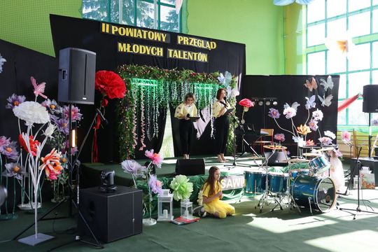 Finał II Powiatowego Przeglądu Młodych Talentów w Zespole Szkół w Sawinie [GALERIA ZDJĘĆ]