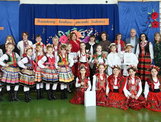 Powiatowy Konkurs Piosenki Ludowej w Szkole Podstawowej w Lisznie [GALERIA ZDJĘĆ]