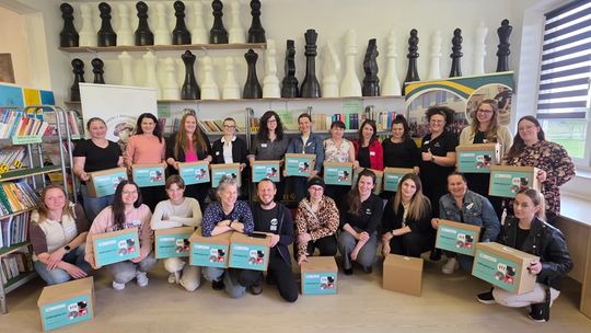 Gm. Sawin. Odkrywanie świata zaczyna się od pytania. Warsztaty „Odkryjmy to!” w Bukowie Wielkiej [GALERIA ZDJĘĆ]