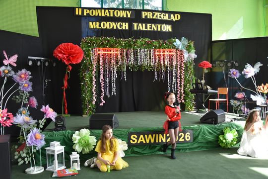 Finał II Powiatowego Przeglądu Młodych Talentów w Zespole Szkół w Sawinie [GALERIA ZDJĘĆ]