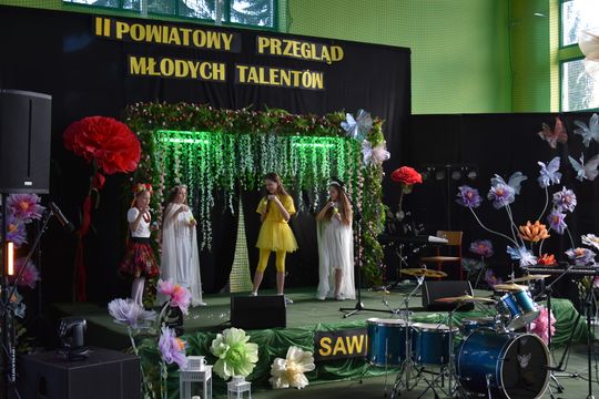 Finał II Powiatowego Przeglądu Młodych Talentów w Zespole Szkół w Sawinie [GALERIA ZDJĘĆ]
