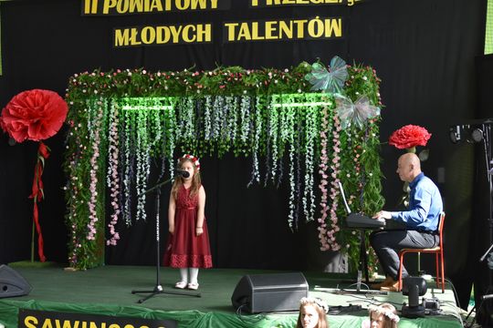 Finał II Powiatowego Przeglądu Młodych Talentów w Zespole Szkół w Sawinie [GALERIA ZDJĘĆ]